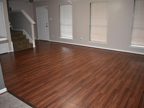 3rd image of 14044 Buckskin Dr