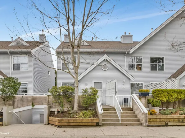13713 72a Ave #28, Surrey, BC V3W 1K2
