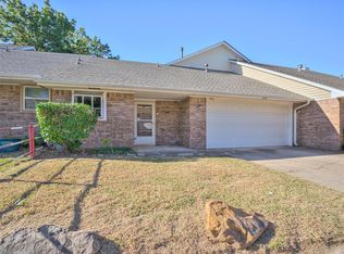 909 Rambling Oaks Dr, Norman, OK 73072