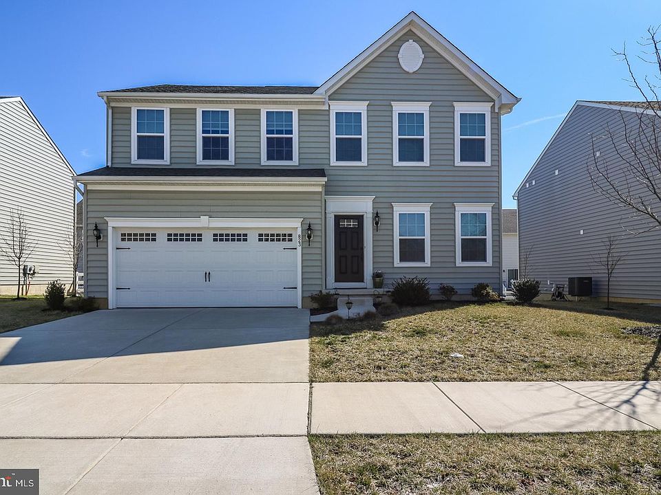 1st image of 823 Whitebird Dr