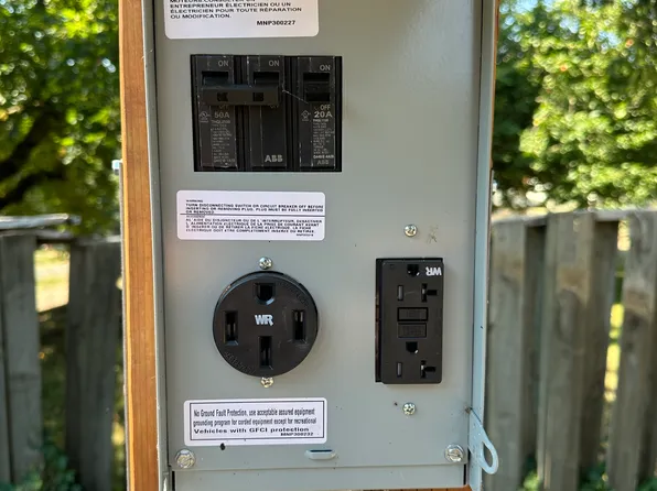 1818 Olympic Hwy S, Shelton, WA 98584