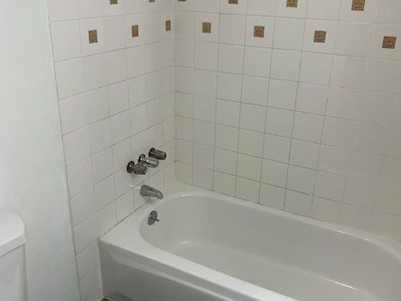 4th image of 6322 56th Pl NE