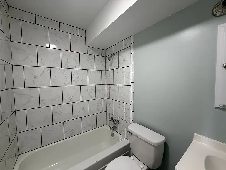 524 Jefferson Ave — Photo 6