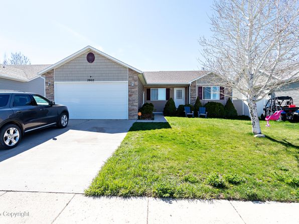 3902 Red Lodge Dr, Gillette, WY 82718