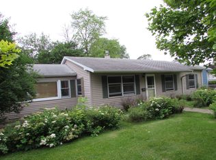 503 Parkside Dr, Sycamore, IL 60178