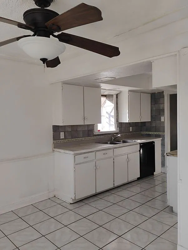 4 bed, 2.0 bath, 1883 sqft, $2,150 — Photo 2