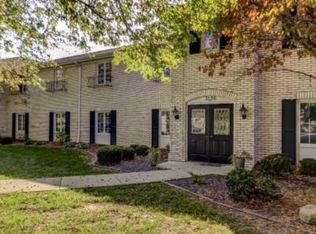3136 Huntington Woods Dr APT F, Springfield, IL 62704