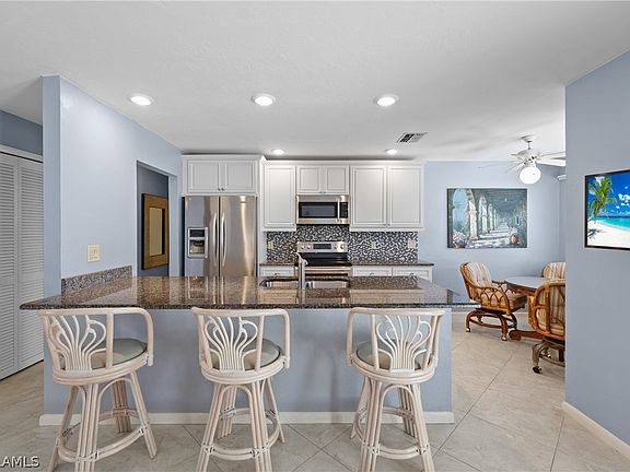 2nd image of 9319 Cobbler Ln