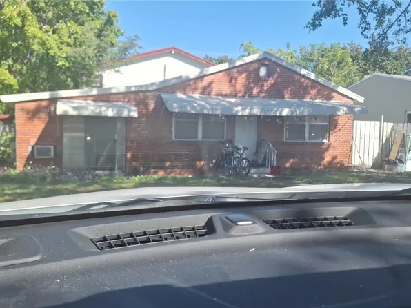 2523 Roosevelt St #3, Hollywood, FL 33020