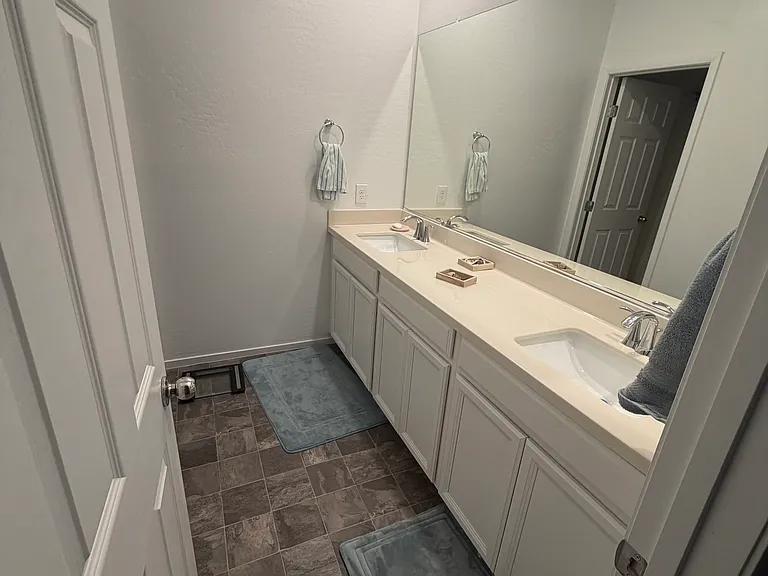6454 Classic Ridge St — Photo 2
