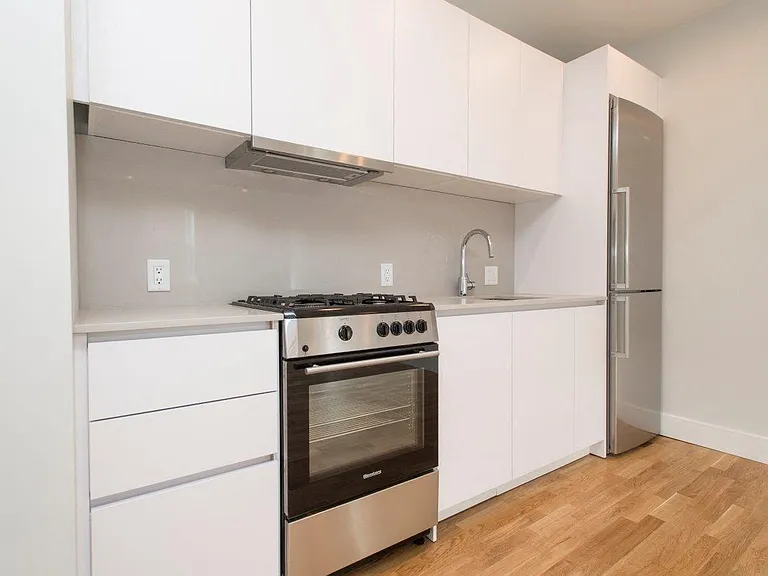 136 & 138 Highland Avenue — Photo 9