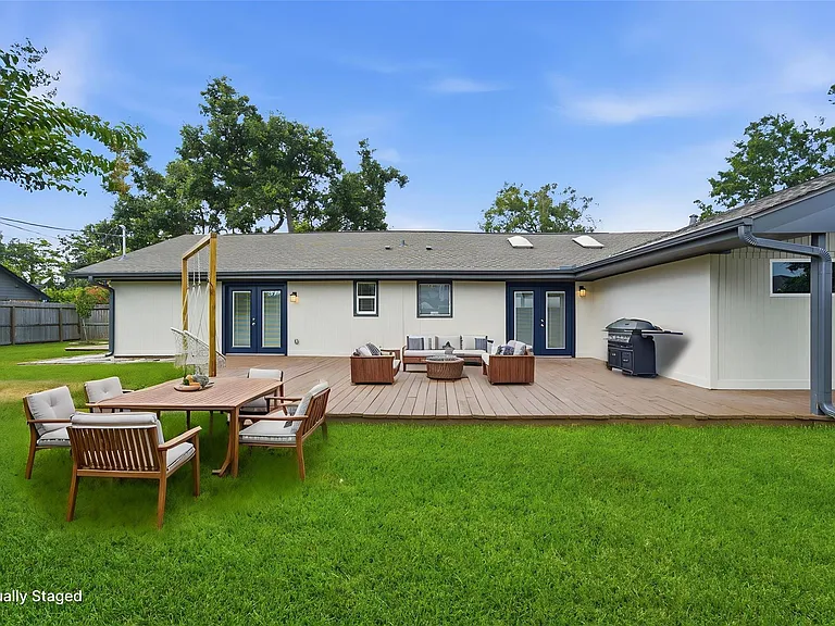 2603 Baycrest Dr — Photo 21