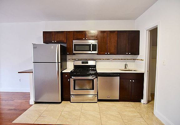 2nd image of 440 St Nicholas Ave APT 4C