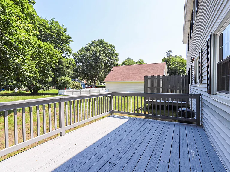 108 South St — Photo 45