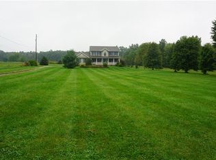 3137 Sanford Rd, Atwater, OH 44201