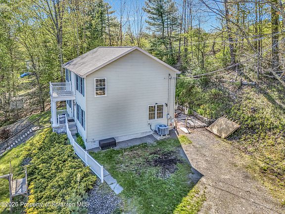 3rd image of 155 Baylors Rd