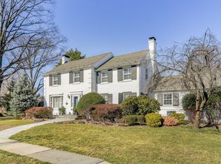 571 Ridgewood Avenue Glen Rdg, Glen Ridge, NJ 07028