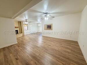 4th image of 1439 N Dogwood Ln