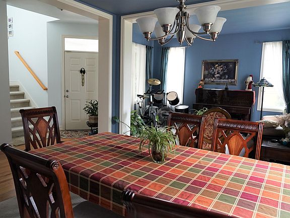 Entry to living, dining