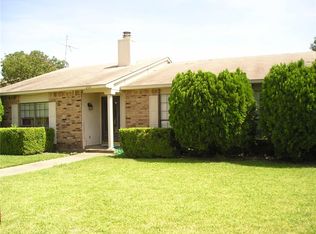 2106 E Peters Colony Rd, Carrollton, TX 75007