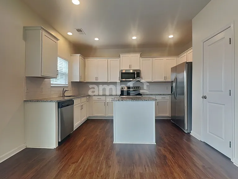 4845 Billingsgate Ln — Photo 3