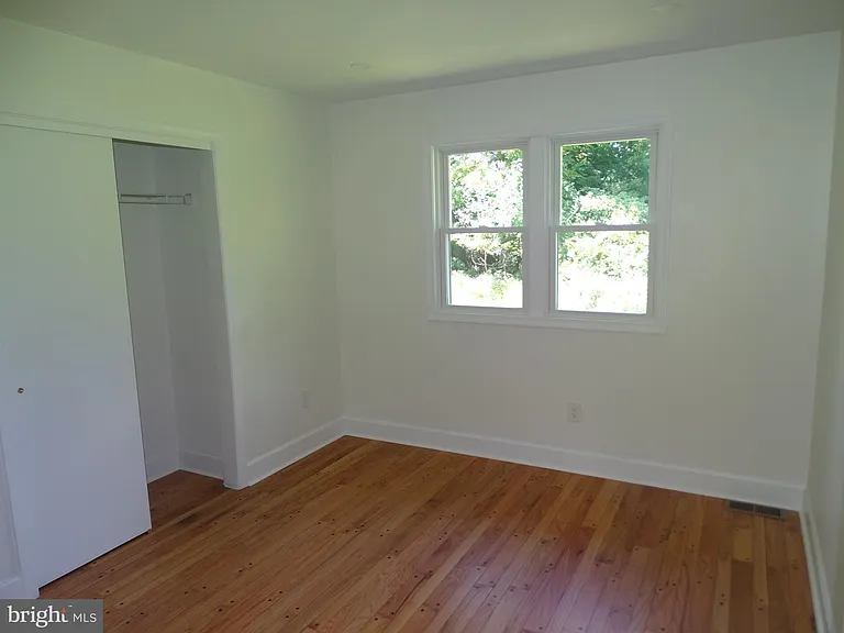 449 E Street Rd — Photo 17
