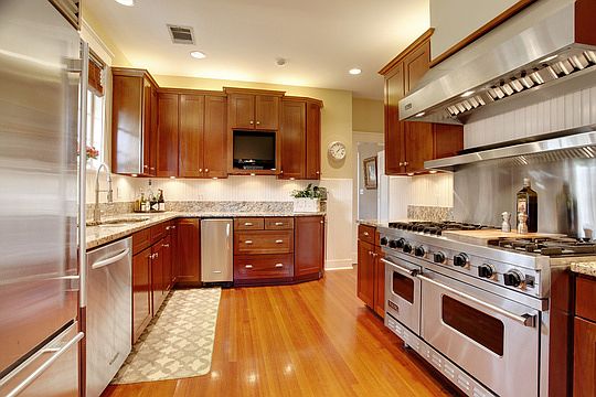 2nd image of 7842 Walmsley Ave