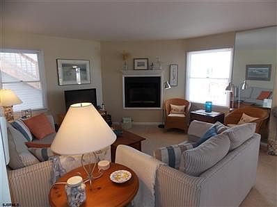 5th image of 17-19 Safe Harbor Dr