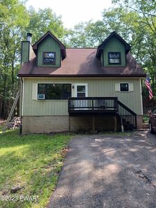 111 Stag Ln, Dingmans Ferry, PA, 18328
