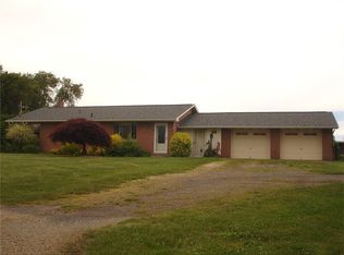 31 Link Ln, Burgettstown, PA 15021