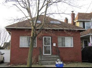 35 W Seaman Avenue, Freeport, NY