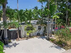 1 bed, 1.0 bath, 600 sqft, $2,500 — Photo 1