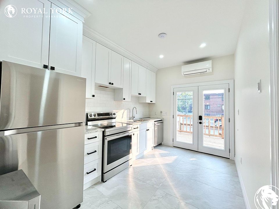 1st image of 1163 Lillian Ave #A