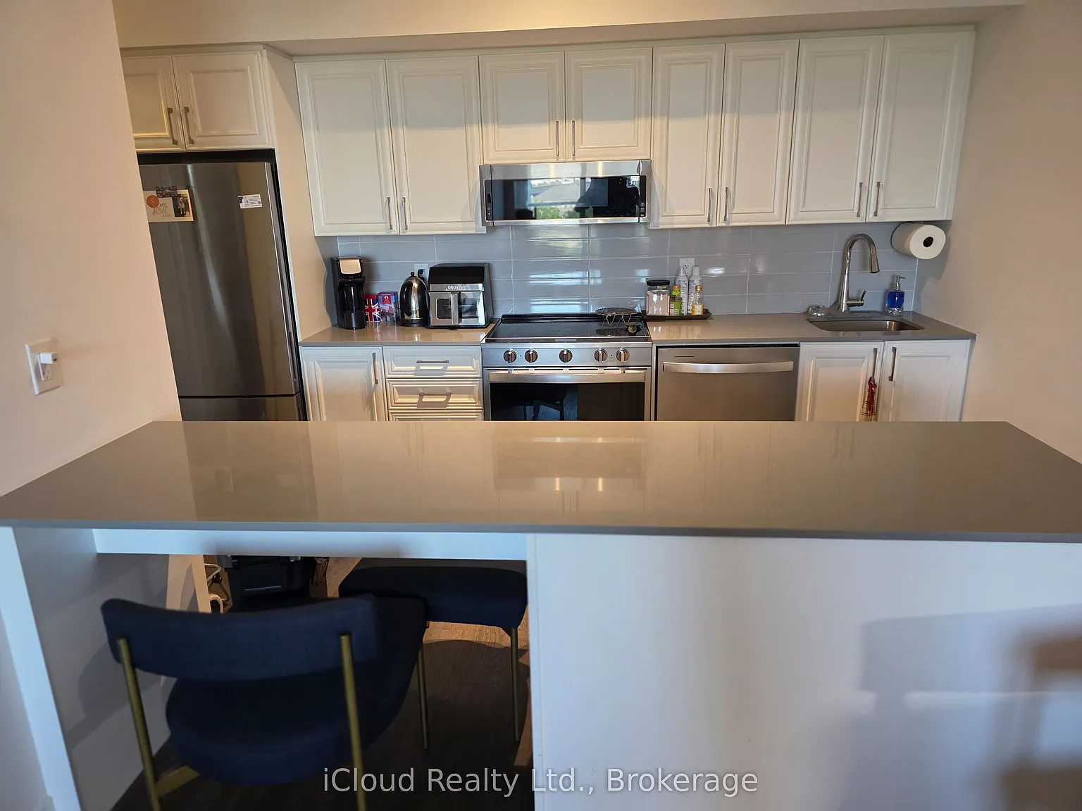 2 bed, $3,000 — Photo 2