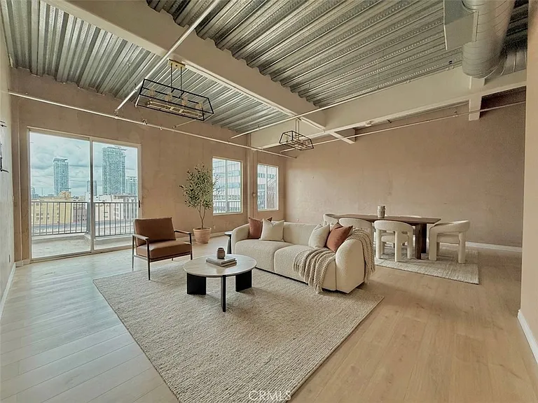 312 W 5th St #1205 — Photo 1