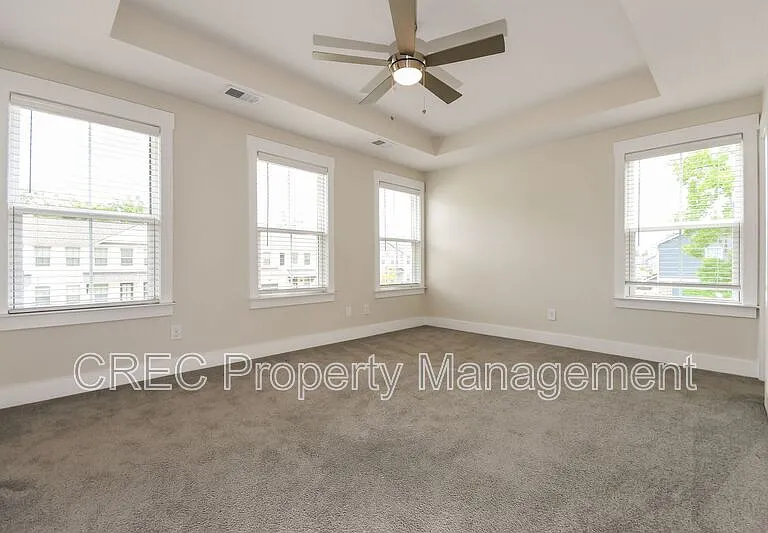 7811 Park Gate Dr — Photo 13