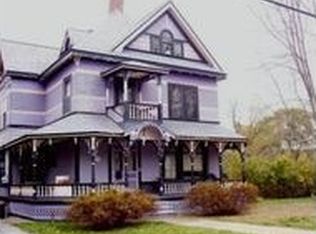 54 S Pleasant St, Randolph, VT 05060