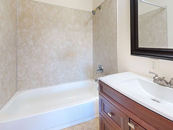 5th image of 5968 Park Ave APT 2