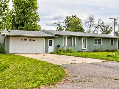 375 N 7th St, Mc Callsburg, IA, 50154