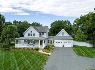 142 Holyoke St, Easthampton, MA 01027
