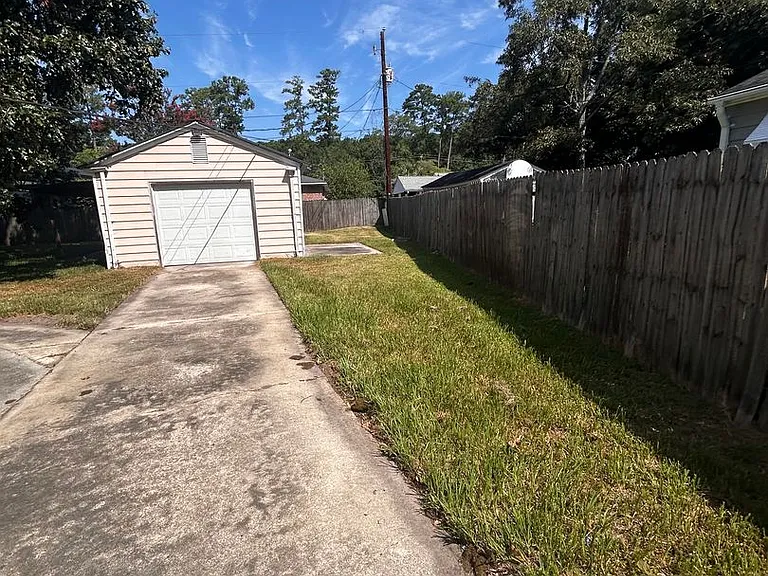 1220 Pickens St — Photo 26