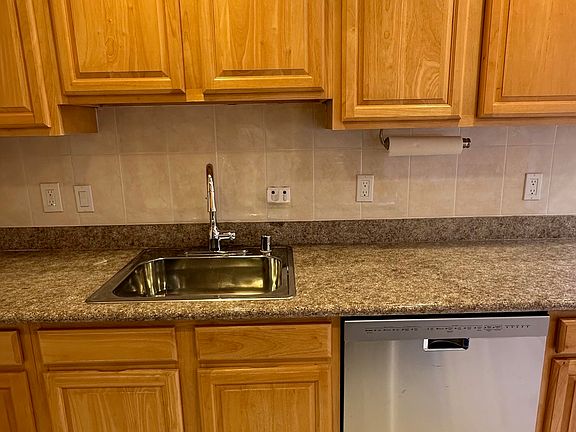 5th image of 433 Almanor Ave