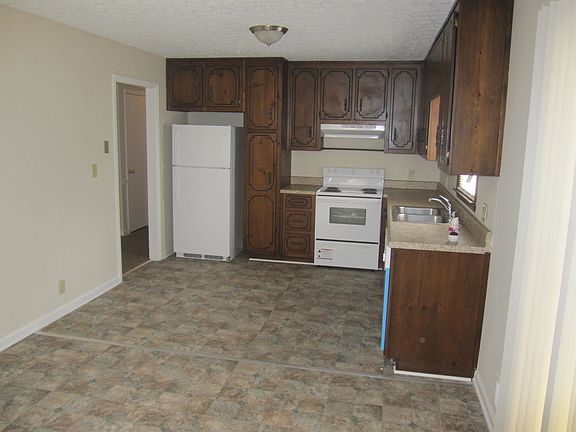 5th image of 736 Osco Pkwy