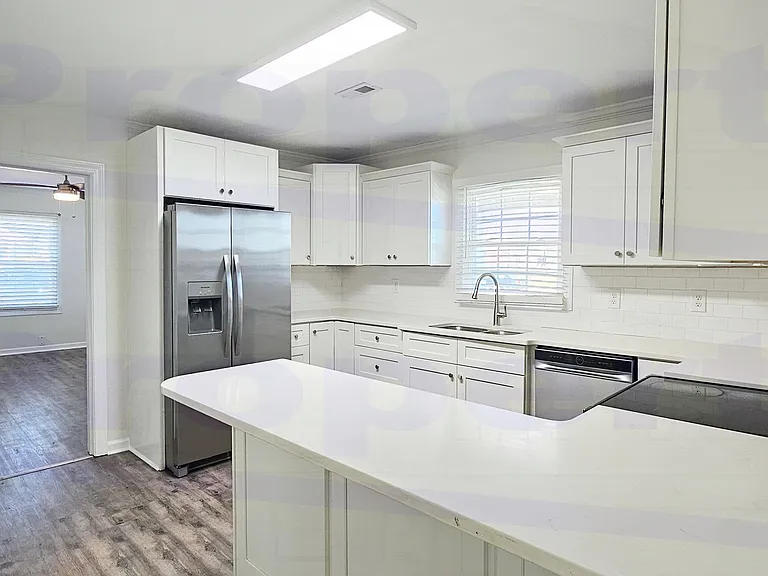 106 Smith St — Photo 4