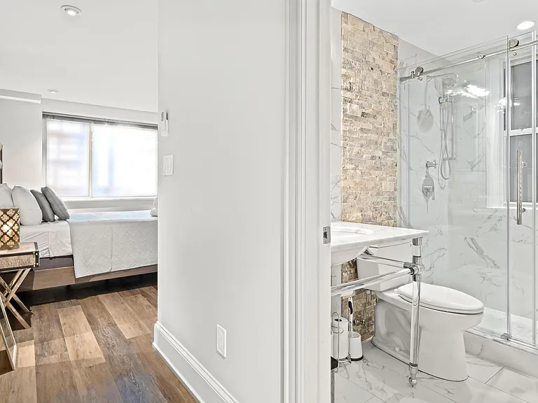 506 Seward Sq SE #1 — Photo 27