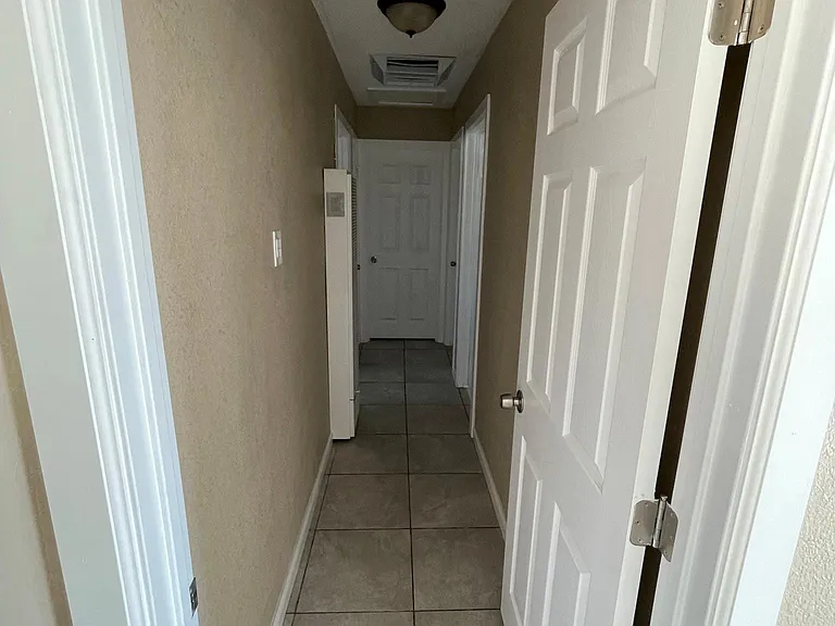 845 E Fredricks St — Photo 11