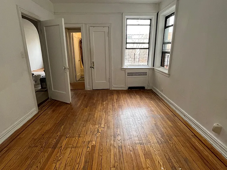 135 Hawthorne St #2M — Photo 7