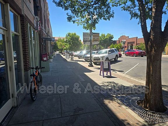 2nd image of 129 25th St