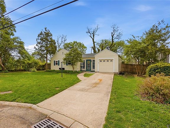 2nd image of 1734 Audubon Park Dr