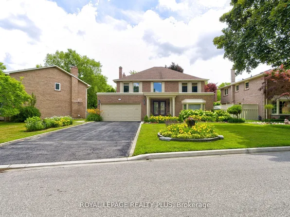 1760 Featherston Ct, Mississauga, ON L5L 3E3